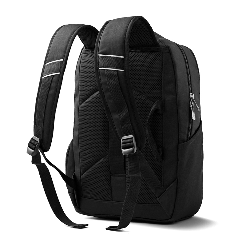 Quai đeo của Balo Mikkor The Levi Backpack 15.6 inch rất bền chắc, có lớp đệm PE êm ái