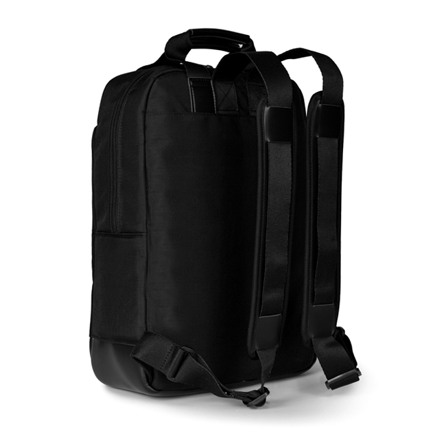 Balo Mikkor The Willis Backpack - Black có quai đeo, quai xách thiết kế độc đáo, bền bỉ, tiện dụng