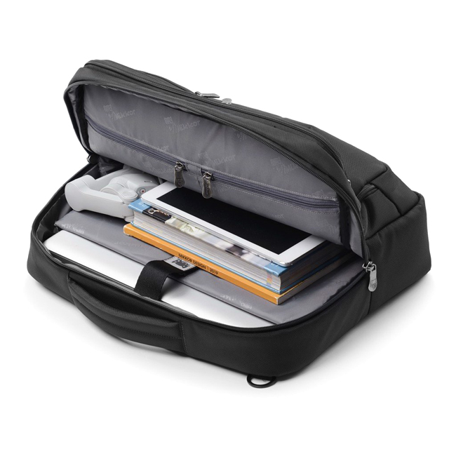 Ngăn chính của Mikkor The Gibson Briefcase, có ngăn chống sốc laptop 15.6 inch
