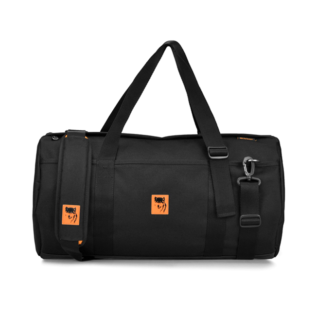Túi Mikkor The Sporty Gear (M) - Black sử dụng chất liệu vải cao cấp, rất nhẹ và bền bỉ