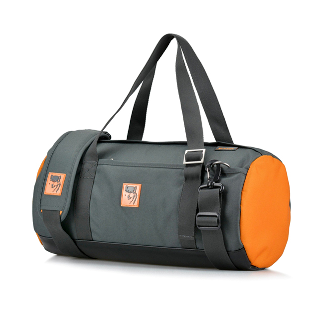 Túi thể thao Mikkor The Sporty Gymer (S) - Charcoal/Orange, kiểu dáng thời trang, phong cách tinh tế