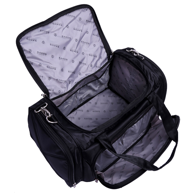 Túi du lịch Sakos Traveller (M) - Black có ngăn chính rất rộng rãi, thể tích lên tới 45 lít, để được nhiều đồ đạc cho chuyến đi du lịch, đi công tác ngắn khoảng 3-5 ngày