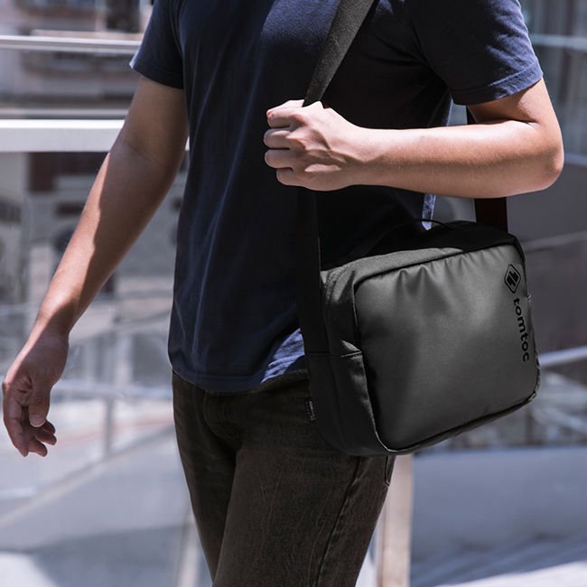 Túi đeo chéo cao cấp Tomtoc H02-A01D - Black, hàng chính hãng thương hiệu Mỹ