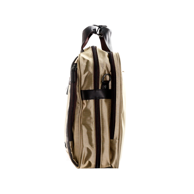 Túi xách Tresette TR-5C12 có khả năng chứa đồ tốt, ngăn chính rộng rãi và nhiều ngăn phụ