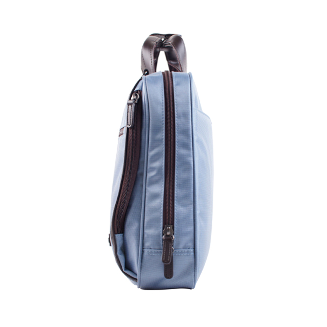 Túi xách Tresette TR-5C34 - Sky Blue có nhiều ngăn, với ngăn chính rộng rãi, đệm chống sốc laptop dày, để vừa laptop 14.5 inch