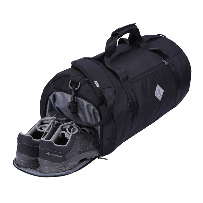Ngăn để giày được bố trí riêng biệt của túi du lịch Umo Primax Duffle Bags