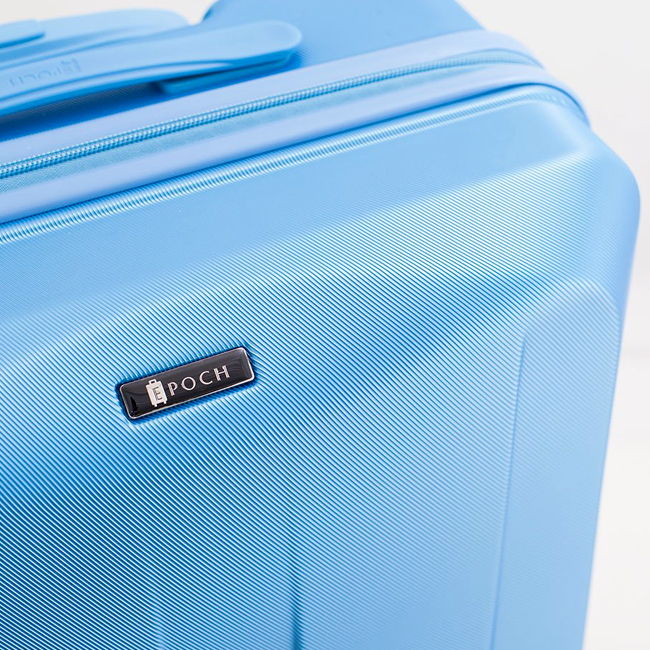 Vali được làm từ chất liệu nhựa dẻo cao cấp PC/ABS với công thức tối ưu, giúp vali có độ dẻo dai, đàn hồi cực tốt, chống va đập