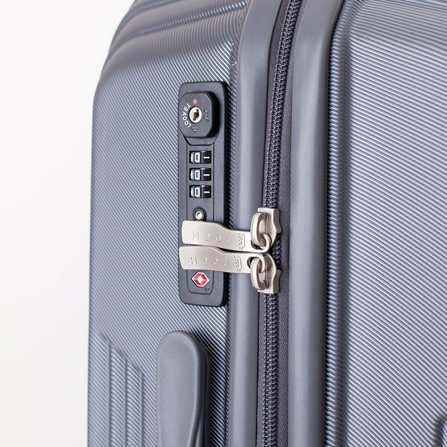 Vali Epoch 8850 24 inch (M) - Dark Grey có khóa số TSA chuẩn quốc tế, kết hợp khóa kéo dây kép chống rạch trộm
