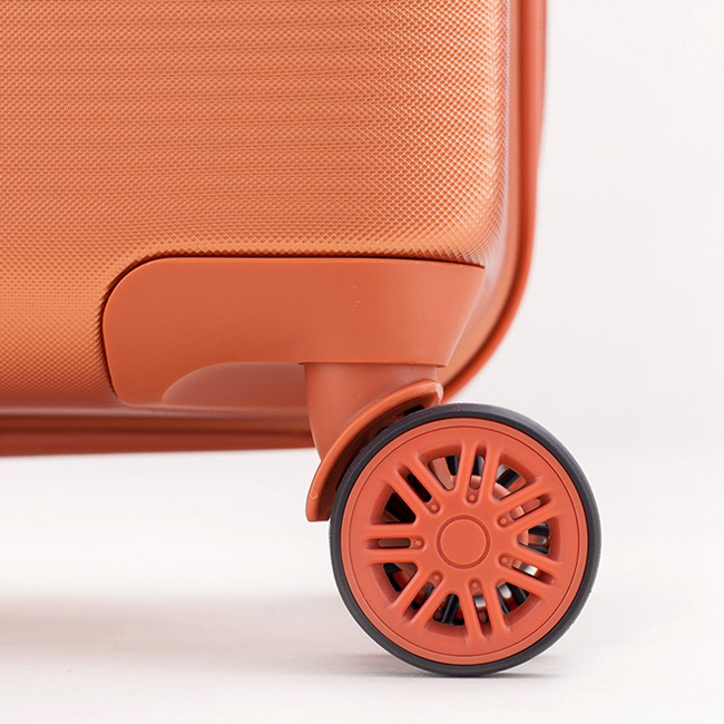 Vali Epoch 9033 màu cam, được trang bị bánh xe kép cao cấp, xoay 360 độ, di chuyển êm ái