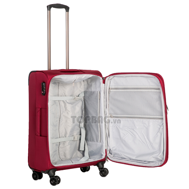 Ngăn chính của vali GD118 rộng rãi, có dây đai giữ hành lý không bị xáo trộn lúc di chuyển
