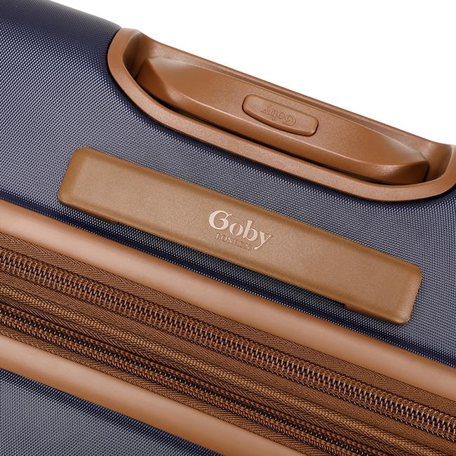 Cần kéo có nhiều nấc điều chỉnh chiều cao để phù hợp với từng người sử dụng