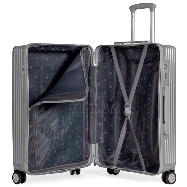 Bên trong vali được chia làm 2 ngăn, size 24 inch chứa được 30-40kg hành lý
