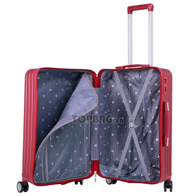 Ngăn chứa đồ rộng rãi của vali Hùng Phát 950 24 inch, để được khoảng 20-25kg hành lý