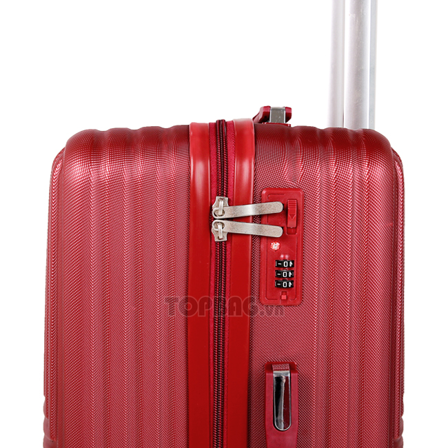 Khóa số chống trộm trên vali kéo Hùng Phát 950 màu đỏ