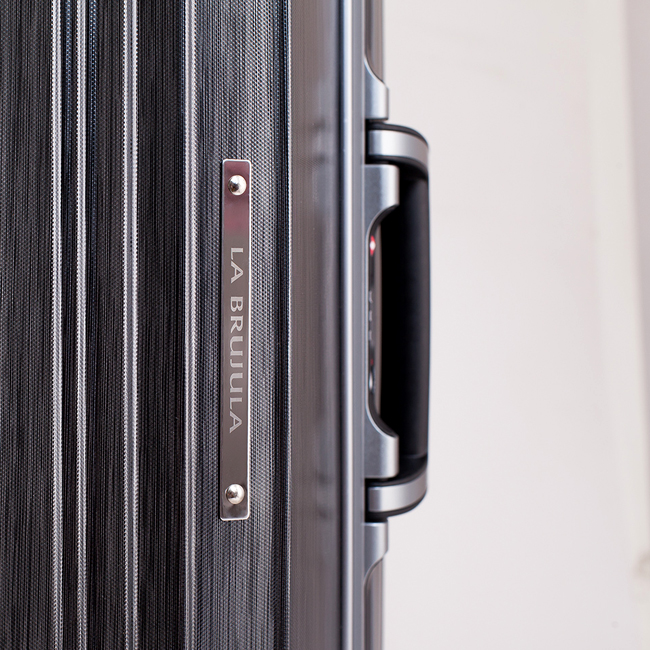 Vali La Brujula 9109A 23 inch (M) - Grey Hairline nhựa dẻo 100% PC, bền bỉ