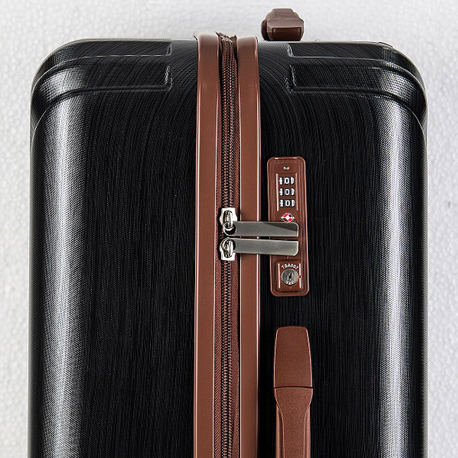 Vali Meganine 9085 24 inch (M) - Grey Hairline có khóa kéo cao cấp, kéo rất êm và khóa số TSA chuẩn quốc tế