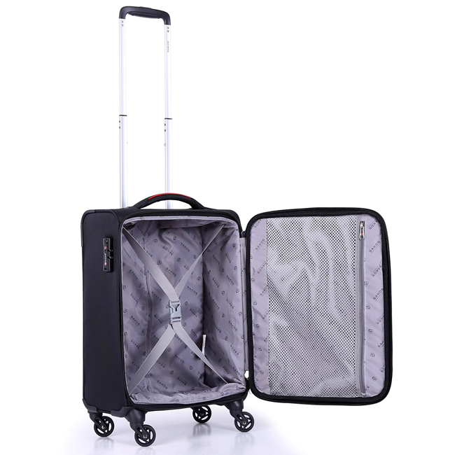 Vali có ngăn chính chứa đồ rộng rãi, dồn thành một ngăn lớn, giúp tối ưu khả năng xếp đồ, việc sắp xếp hành lý vào vali cũng trở lên dễ dàng