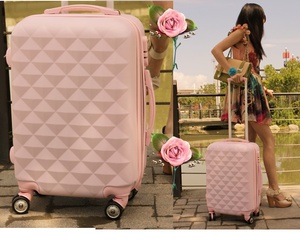 Mẹo sử dụng vali đúng cách để vali luôn bền đẹp và sạch sẽ | TOPBAG.VN
