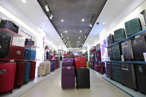 TOPBAG - Địa chỉ mua vali nhựa chất lượng, uy tín hàng đầu tại Hà Nội | TOPBAG.VN